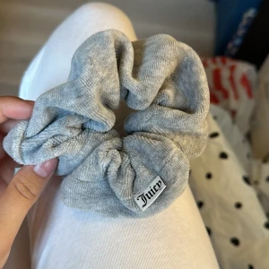  Juicy Couture hårsnod - Jag har typ aldrig använt den men den är väldigt fin