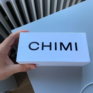 Chimi låda - Säljer min chimi låda med alla tillbehör. OBS DET FINNS INGA SOLGLASÖGON MED!!