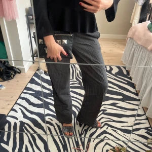 Maje kostymbyxor - Jättefina randiga kostymbyxor från Maje💞⭐️