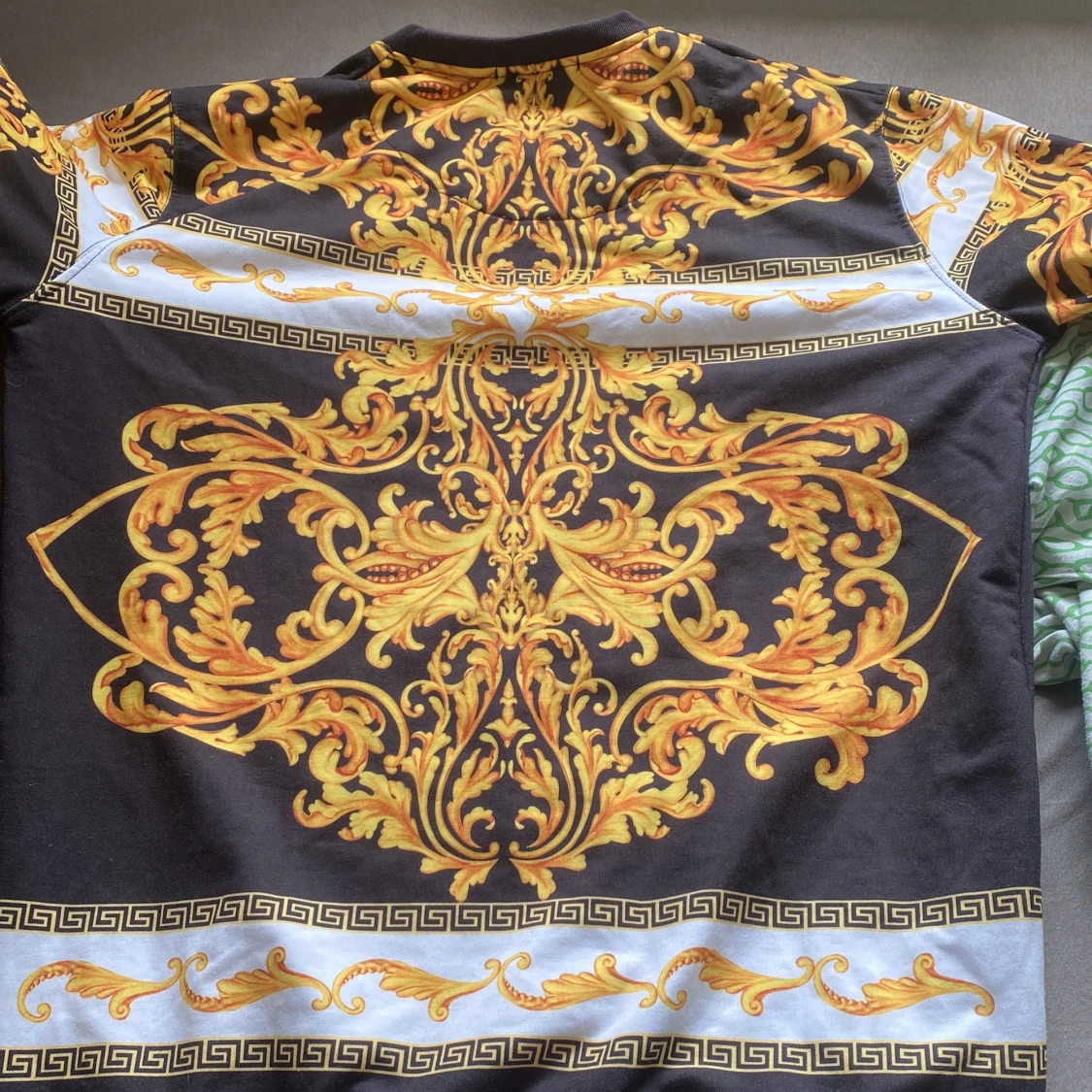 Versace tröja äkta - 90