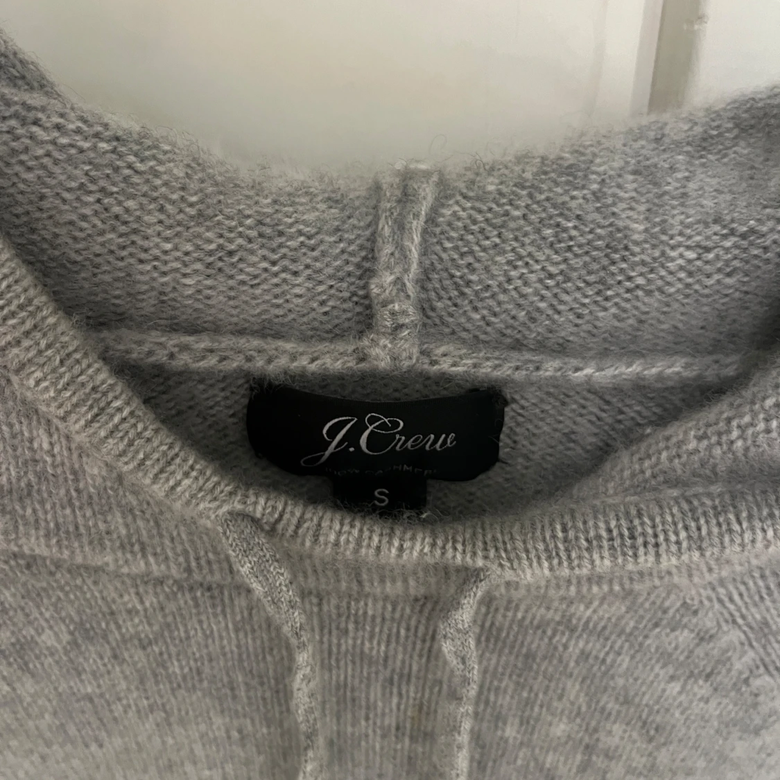 Grå kashmirhoodie - 91