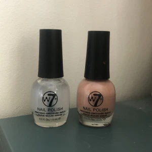 Två w7 nagellack - Säljer två w7 nagellack för 20 kr sammanlagt. Båda är nästan oanvända! 💕💅