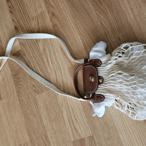 Longchamp väska - Äkta longchamp nätväska/påse Mindre modellen, kvitto finns!