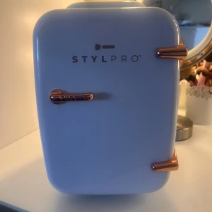 Minikyl för hudvård  - Ordinarie pris- 789☺️ Säljer pågrund av att jag inte fick användning av det. Det är knappt använt utan bara en gång ungefär och i princip alldeles ny!