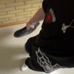 DLMR - T-SHIRT - Delamor ”Spider Heart” Collection T-Shirt  Med denna T-Shirt är din sommar räddad🔥☀️  Storlek: S Passform: S (TTS)