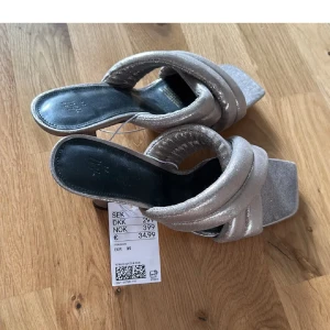 Klackskor! - Aldrig använda💗