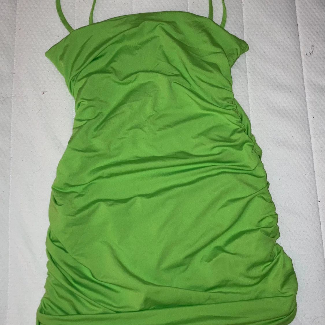 ✨💚Neon grön klänning💚✨ - 92