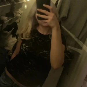 Topp - Jättesöt spets topp