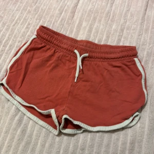 Cubus Shorts - säljer dessa söta short, dom är jätte sköna och mjuka💗