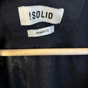 Solid! Overshirt  - Köpt för 3 veckor sedan  Köpte för 600 