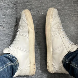 Flycrew  - Sällsynta Valentino Flycrews som inte göra längre, Skick 7/10, 6 nitar borta Allting medföljer Nypris:490$, Vårat pris: 2399!🍾🍾