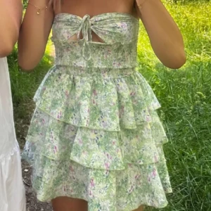 SUPERSNYGG klänning!!! - Perfekt klänning till sommaren & midsommar, superfin💋!!!!