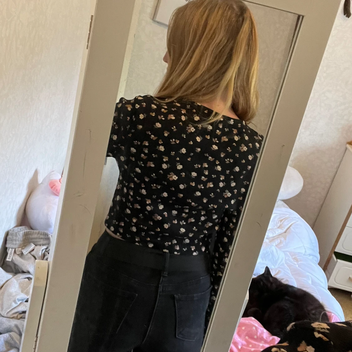 Blommig tröja  - 90