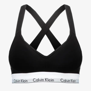Calvin Klein sport bh - Säljer denna svarta sport-bh feån Calvin Klein 💘 i storlek S