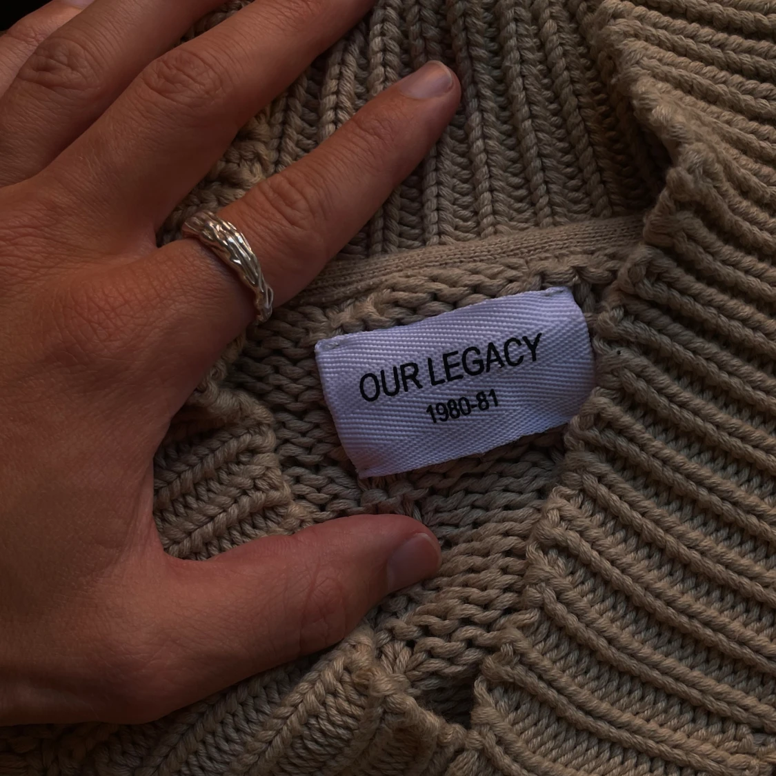 Our Legacy stickad v-neck - 90