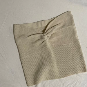 Bandeu top  - Bandeu top från SHEIN som inte har kommit till användning 