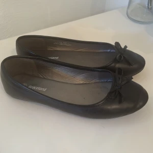 Ballerinaskor - Super söta ballerinaskor från Graceland i nyskick! 