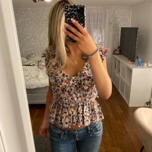 Volangblus - Superfin blus från hm i strl 36💕