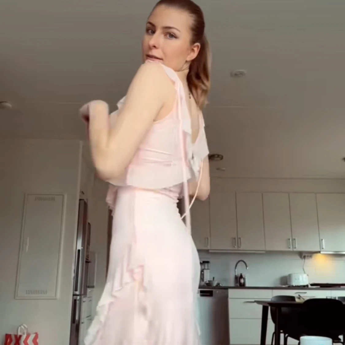 Otrooolig klänning - 91