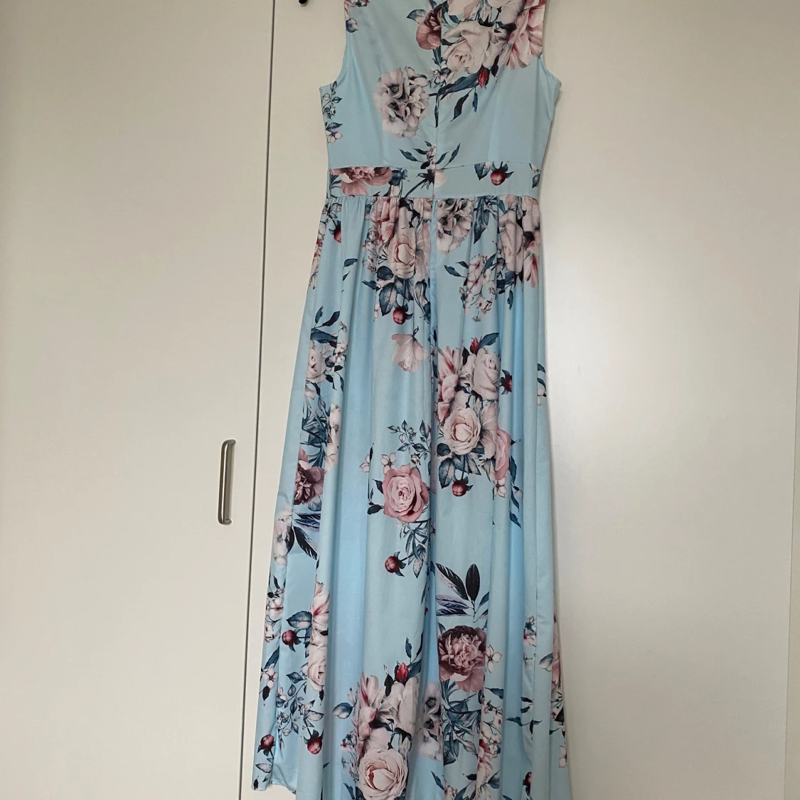 Blommig långklänning - 92