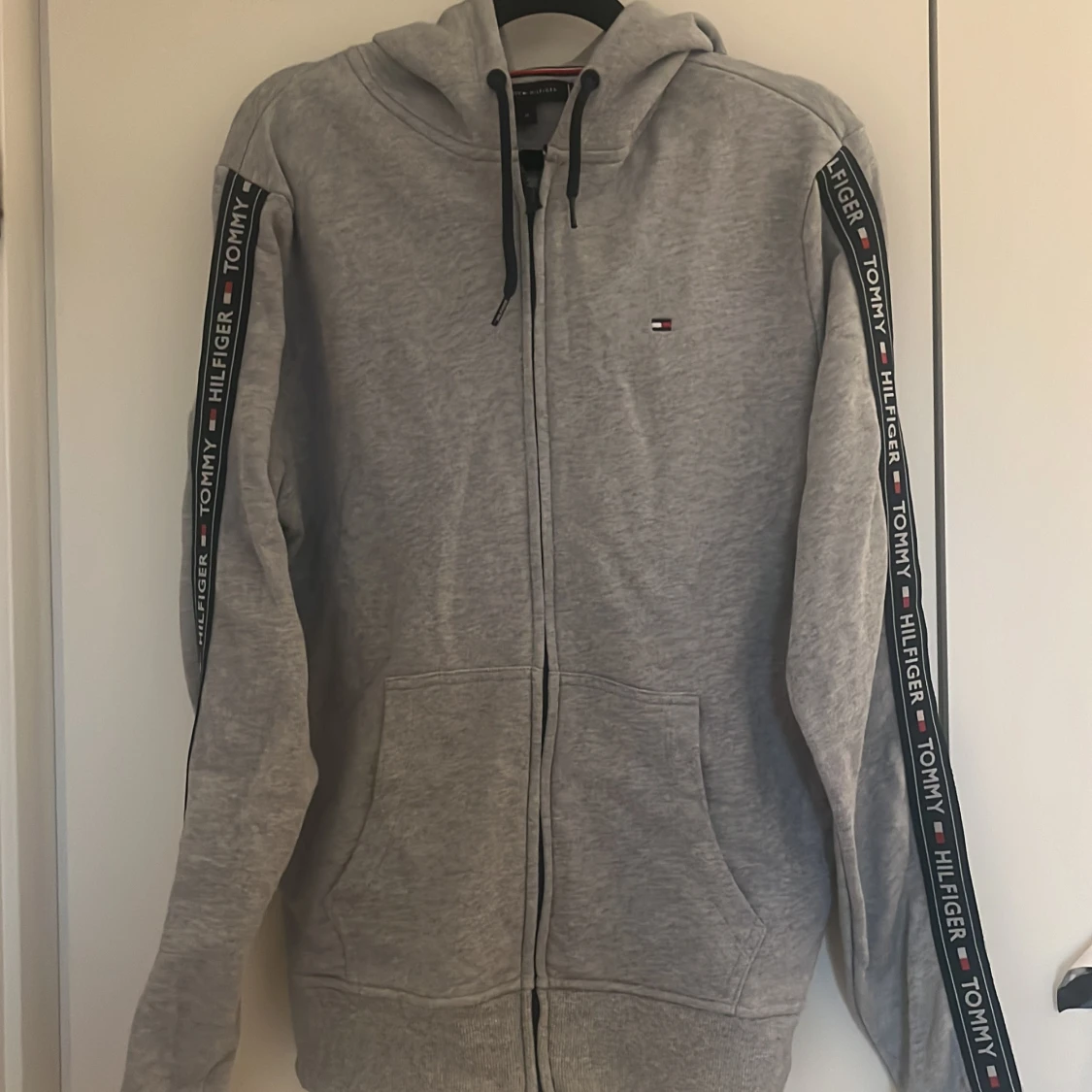 tommyhilfiger hoodie 