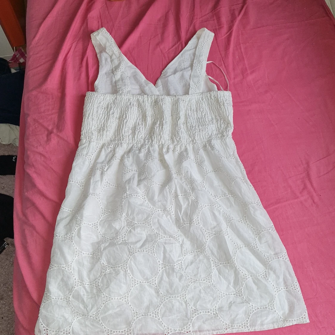 Gammal oanvänd vit klänning - 90
