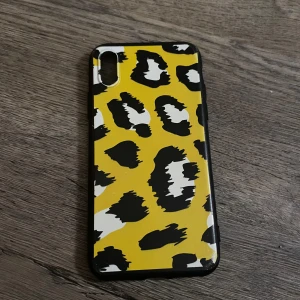 Mobilskal till iPhone X  - Mobil skal i leopard mönster! Helt ok skick 💗