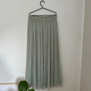 Kjol - Fin långkok från H&M