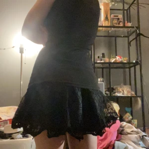 Kjol med spindelväns mönster - Super söt kjol som har spindelvävs mönster💖