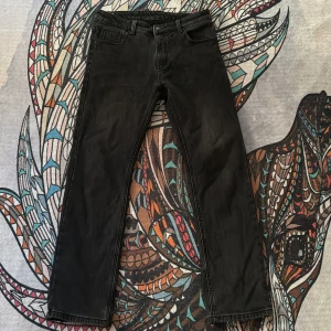 Byxor  - Hej jag vill sälja mina MaxQ&jeans för att jag har tröttnat på dom, Byxorna är fortfarande i nyskick