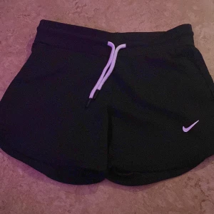 Nike shorts - Jättefina och aldrig använda