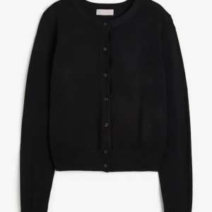 Bacic kofta hm - En svart bacic tröja ifrån hm,använd fåtalgånger!