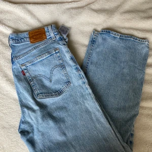 Ribcage straight från Levis  - Bra skick. Använda några gånger. 