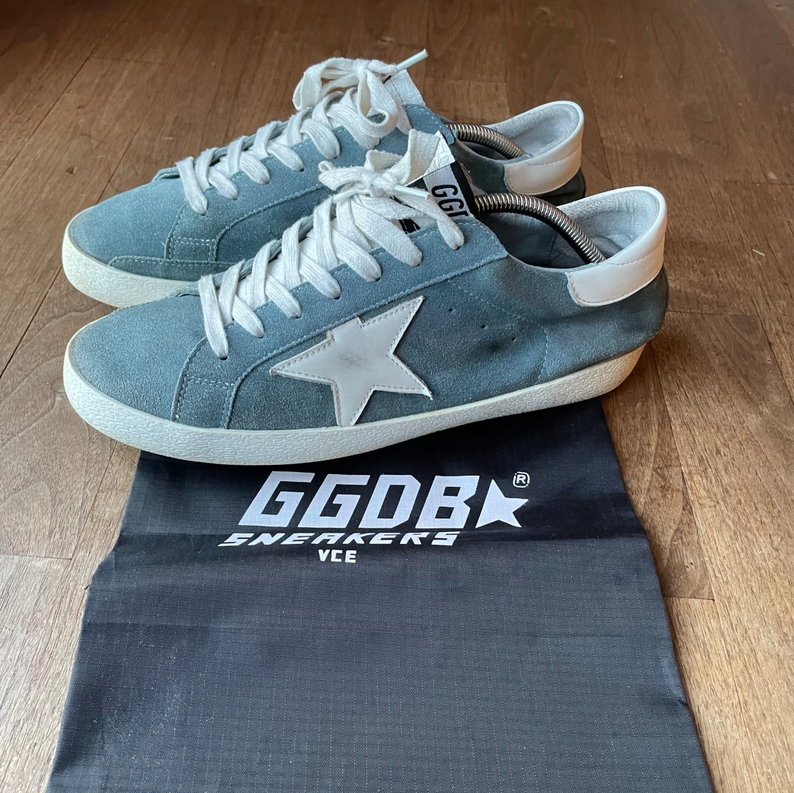 Golden Goose superstar 