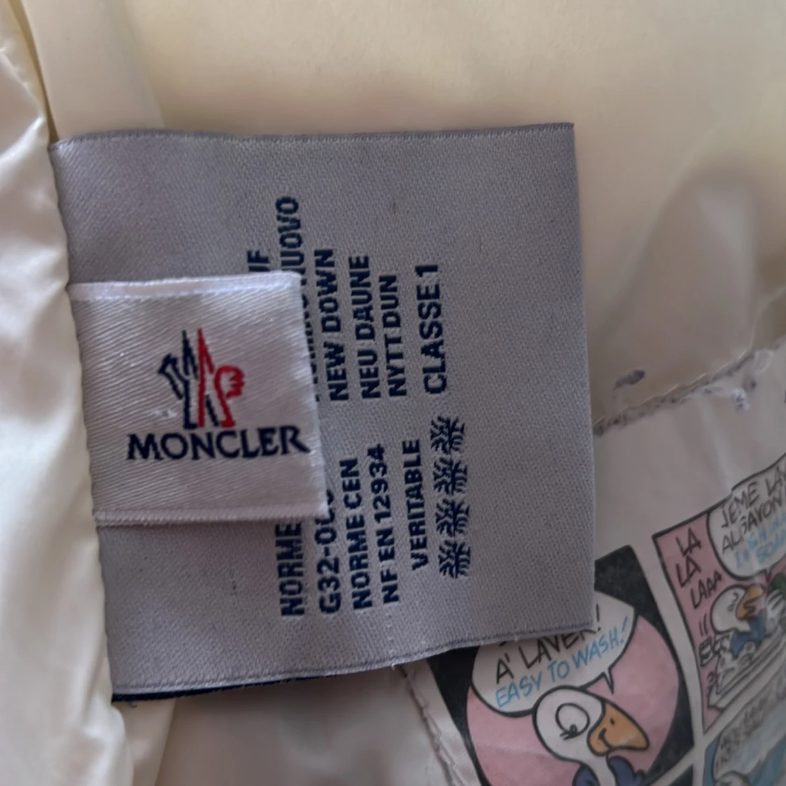 Mörk blå Moncler jacka  - 92