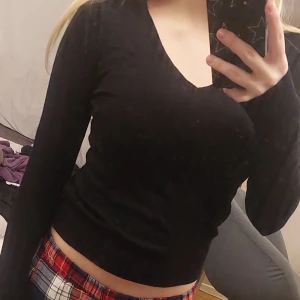 Finstickad tröja - Fint skick