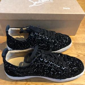 Christian Louboutin Skor - Christian Louboutin Skor, 9/10 skick! 100 % autentisk 