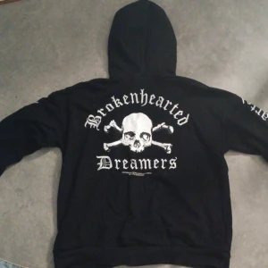 Skull hoodie - Använt cirka 5 gånger