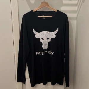 Under Armour Tröja  - Bra skick 