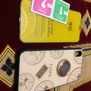 Ringskal med Skärmskydd till iPhone X/xs/Rosa - Jättefin ringskal till iPhone X/xs/Skärmskydd ingår Färg:Rosa Kontakta mig om du undrar över något .