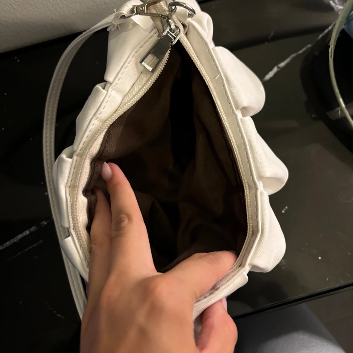 Vit väska - 93