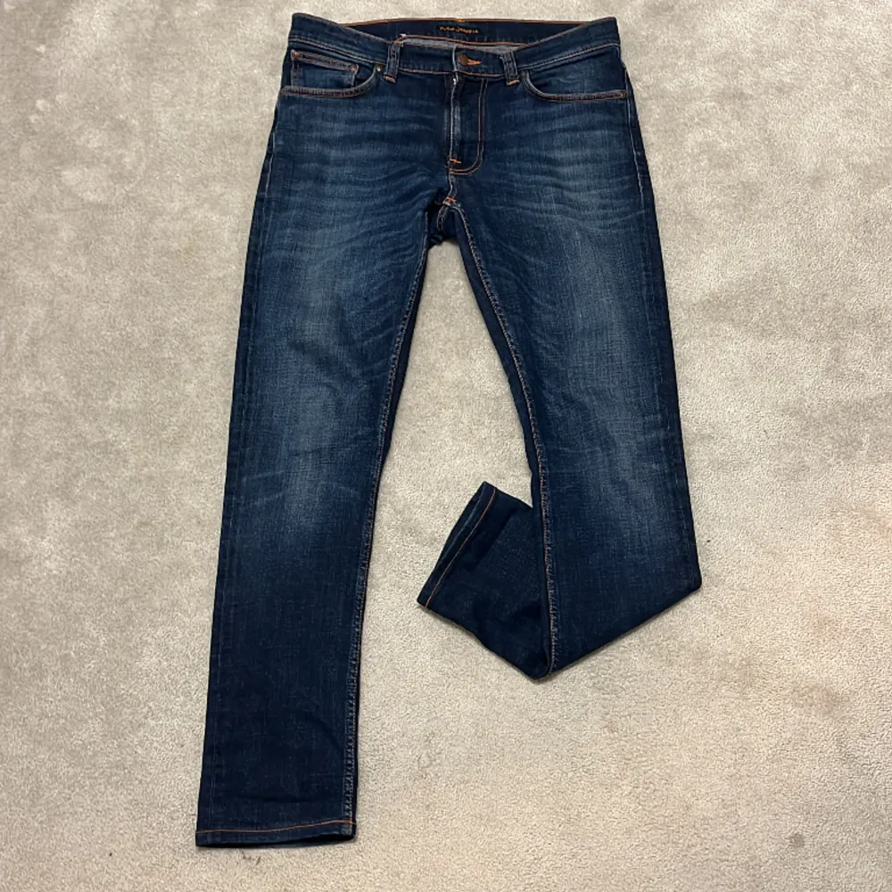 skick 10/10, modell lean dean, nypris 1600+, hör av dig vid frågor och funderingar😁. Jeans & Byxor.