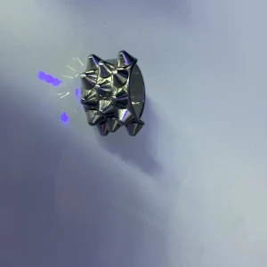 Jag säljer en Edblad ring den är helt oanvänd  - Edblad peak ring steel 
