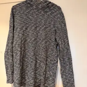 Hoddie från Jack&Jones  Storlek L 