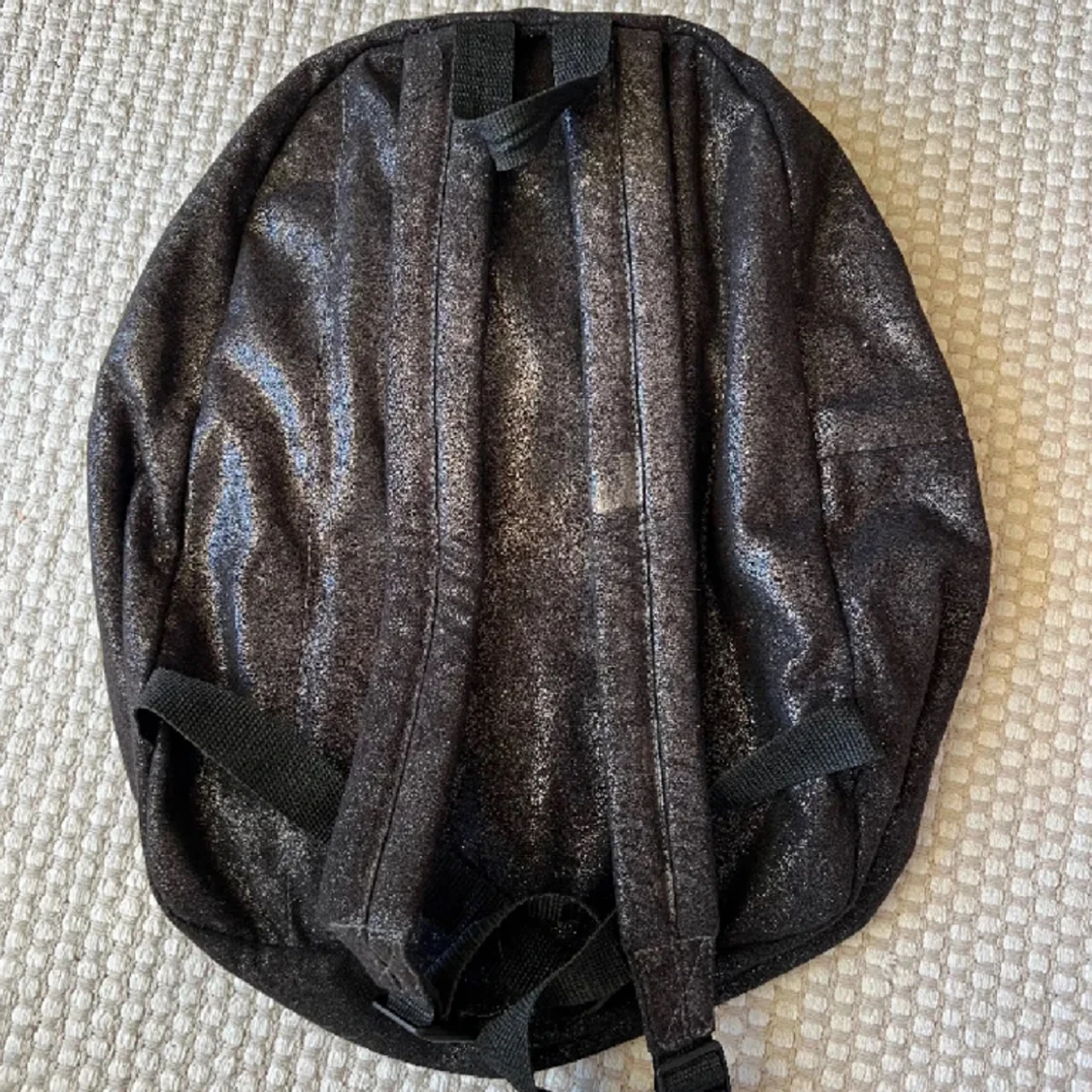 Glittrig ryggsäck  - 90