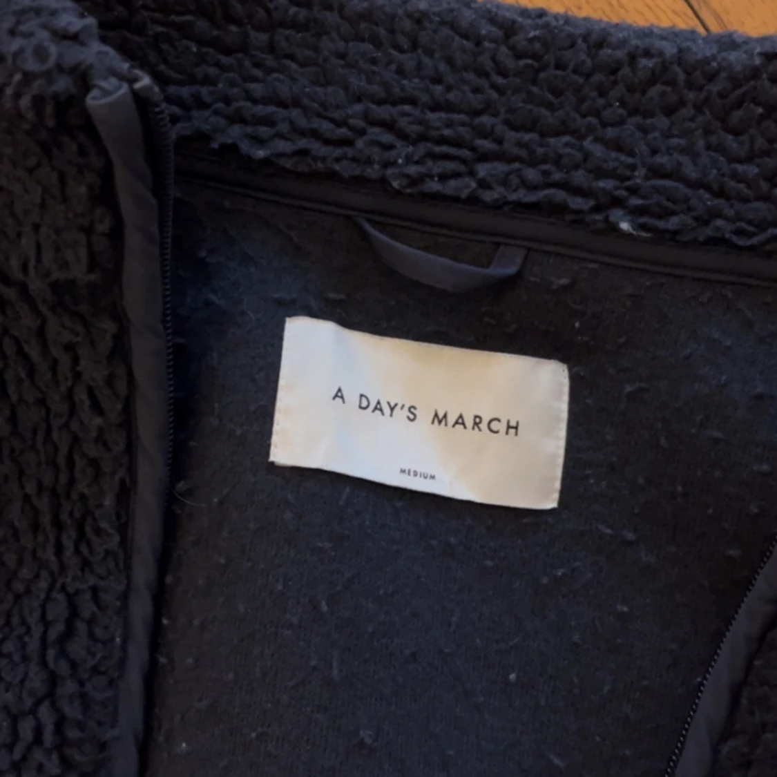 Teddyväst -  A Day’s March - 90