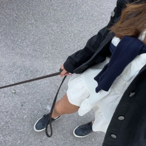 ZARA KLÄNNING - ! INTRESSEKOLL! Slutsåld klänning med paneler från zara. Sparsamt använd, köptes för två år sen, säljs ej längre. Storlek 36, köptes för 399kr