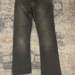 Jeans  - Jeans bra skick 