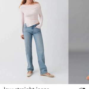 Säljer mina blå low waist straight jeans. Super bra skick, köpa från Gina tricot. Storlek 34