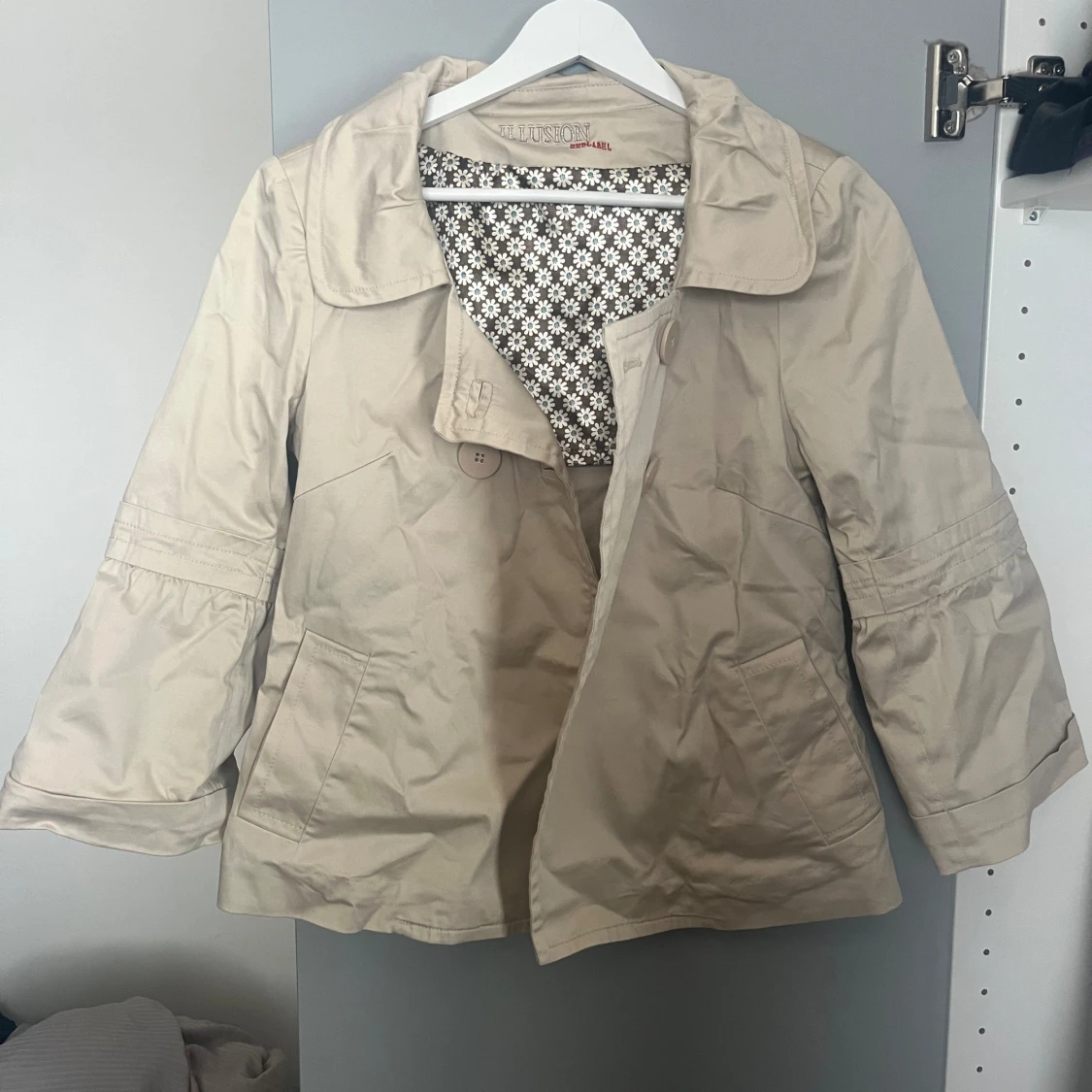 Trekvartsärmad jacka